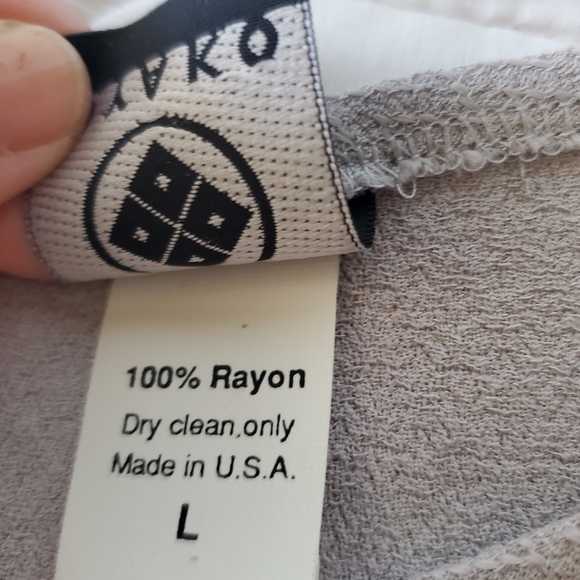 Dress - Picture 8 of 10